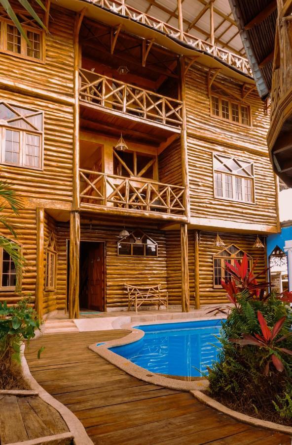 Hostal Poseidon Puerto Cayo Extérieur photo