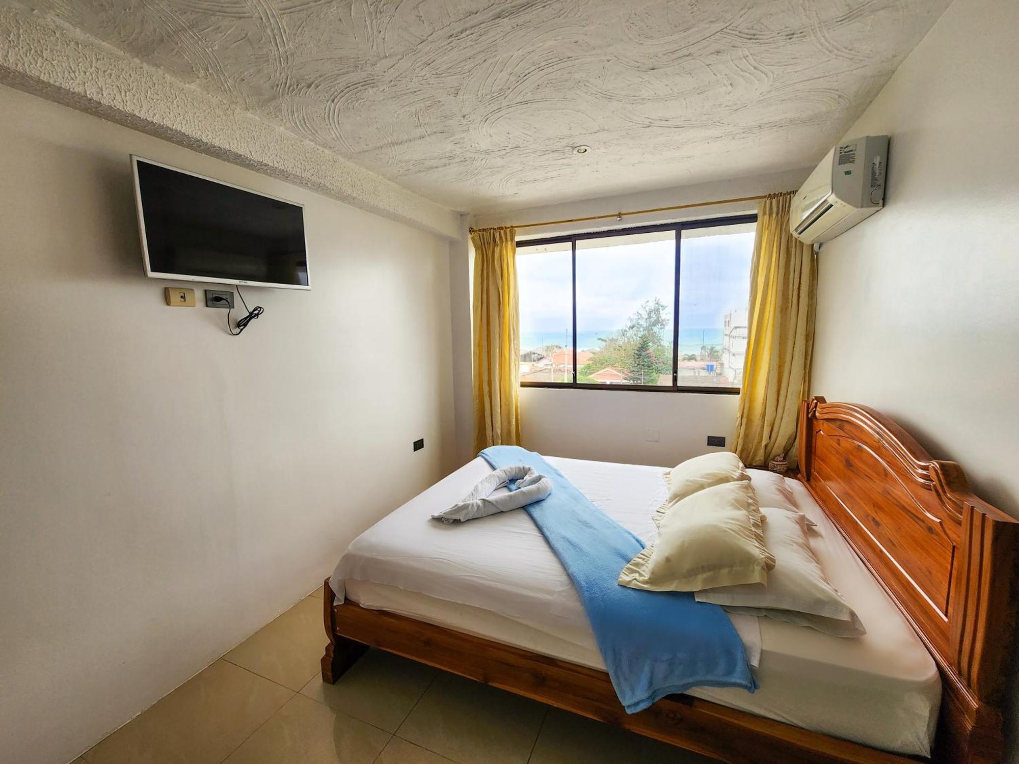 Hostal Poseidon Puerto Cayo Extérieur photo
